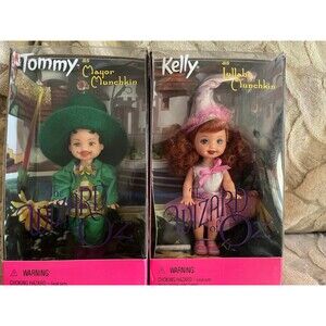 1999 Wizard of Oz Barbie Munchkins